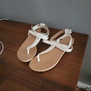 White Sandles